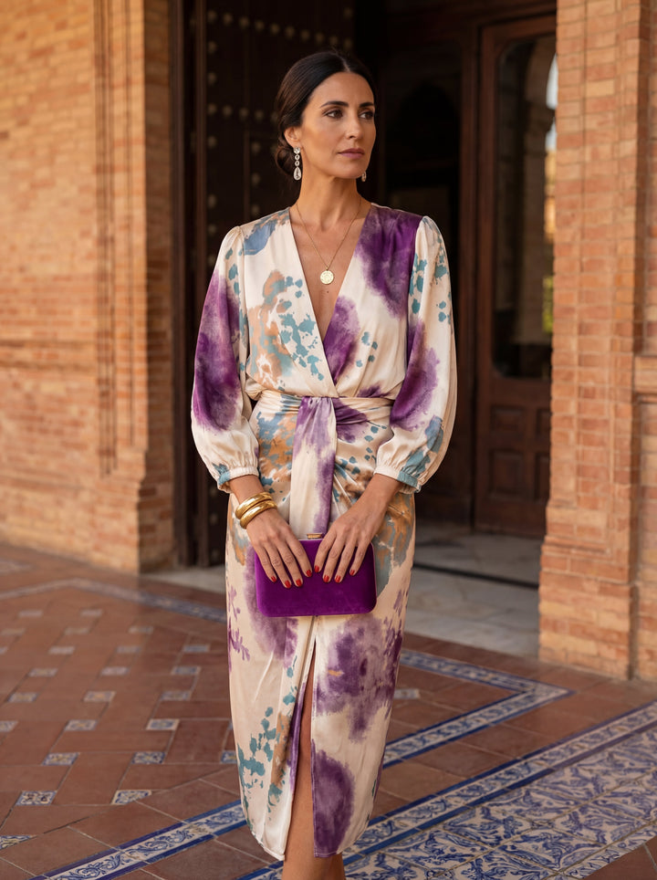 Valerie - Elegant Dress with V-Neck