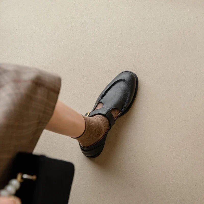 Belliora Retro-Inspired Shoes