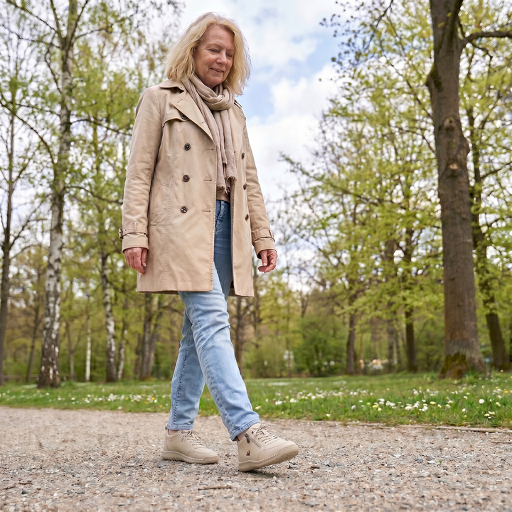Mila – Comfortable Orthopaedic Sneakers
